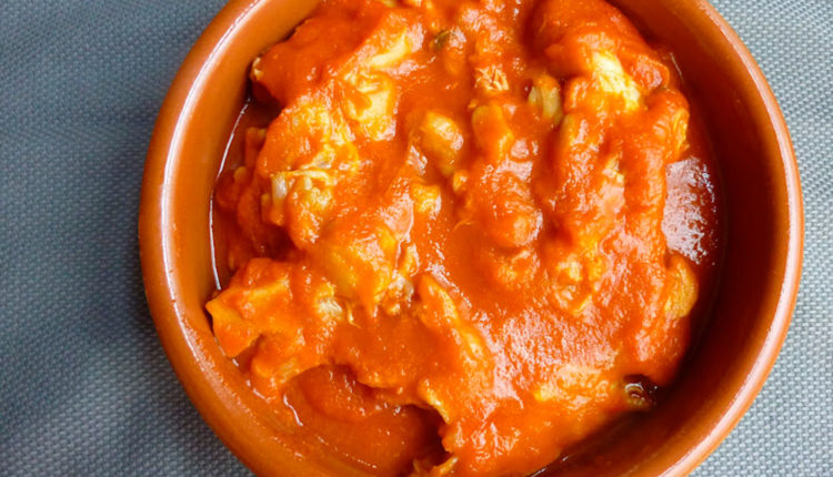 8) Peus de porc guisats al disc “estil argentí”