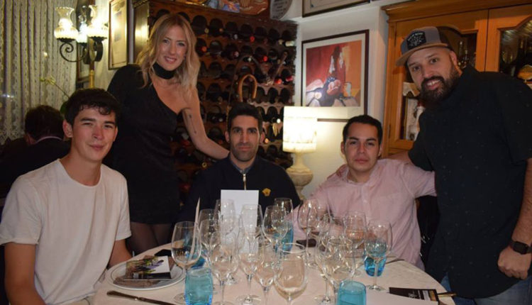 29133341_934570596706052_6446069771774459904_n