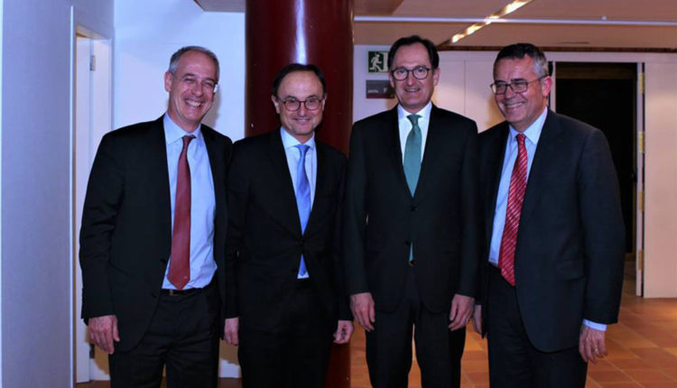 29249574_935723059924139_5337011475376504832_n