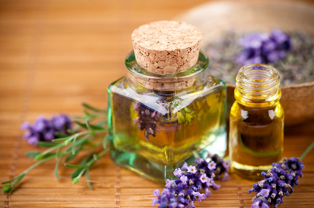 L'aromateràpia és un dels remeis naturals