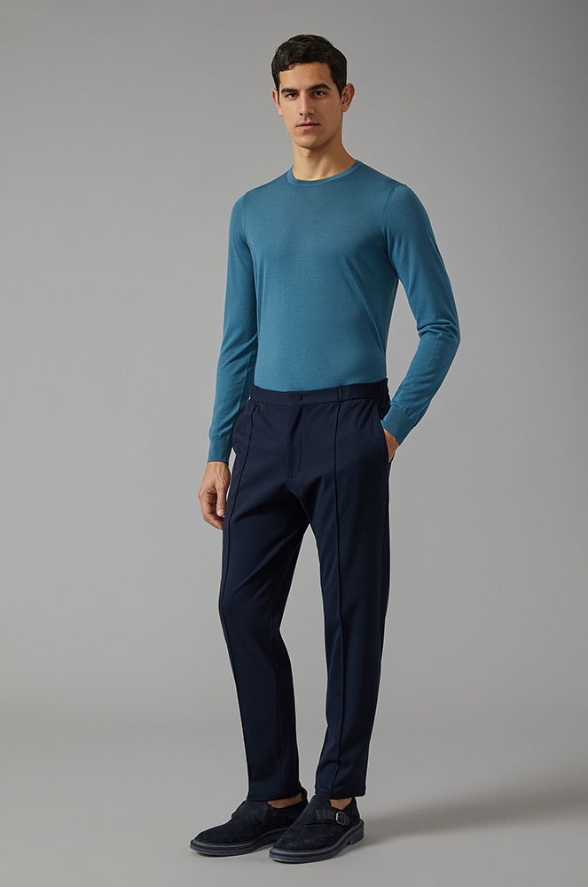 Look sencer armani amb tons blaus