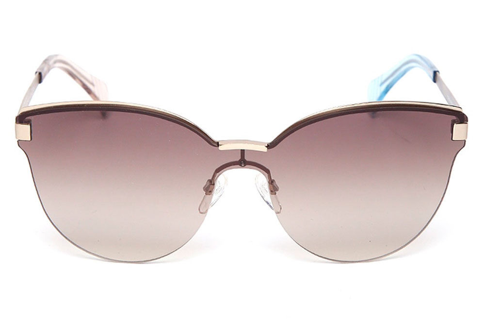 Gigi Hadid sunglasses