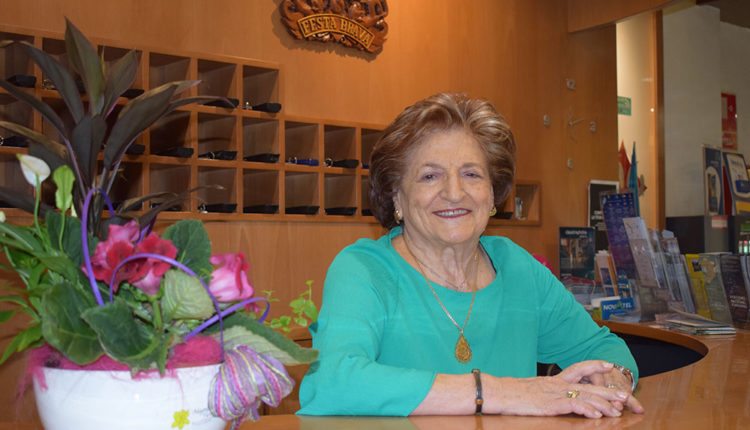 Remei Calvet a la recepció de l'hotel Festa Brava