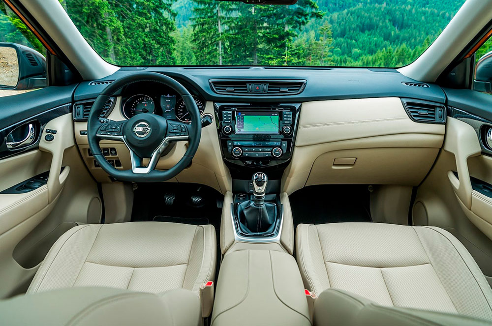 Interior NIssan X-Trail