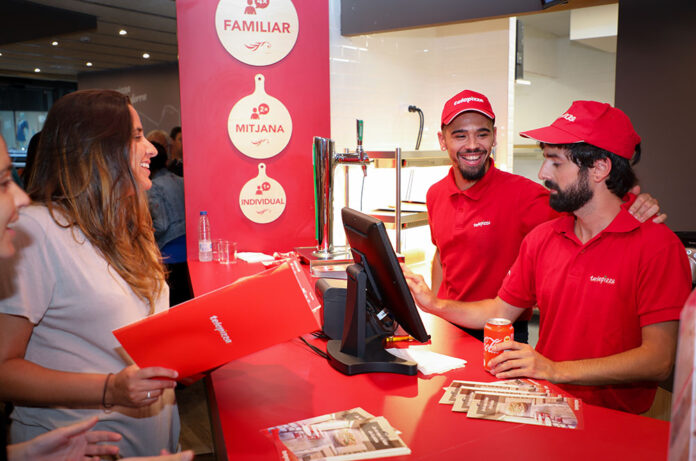 Personal i clients de Telepizza Andorra