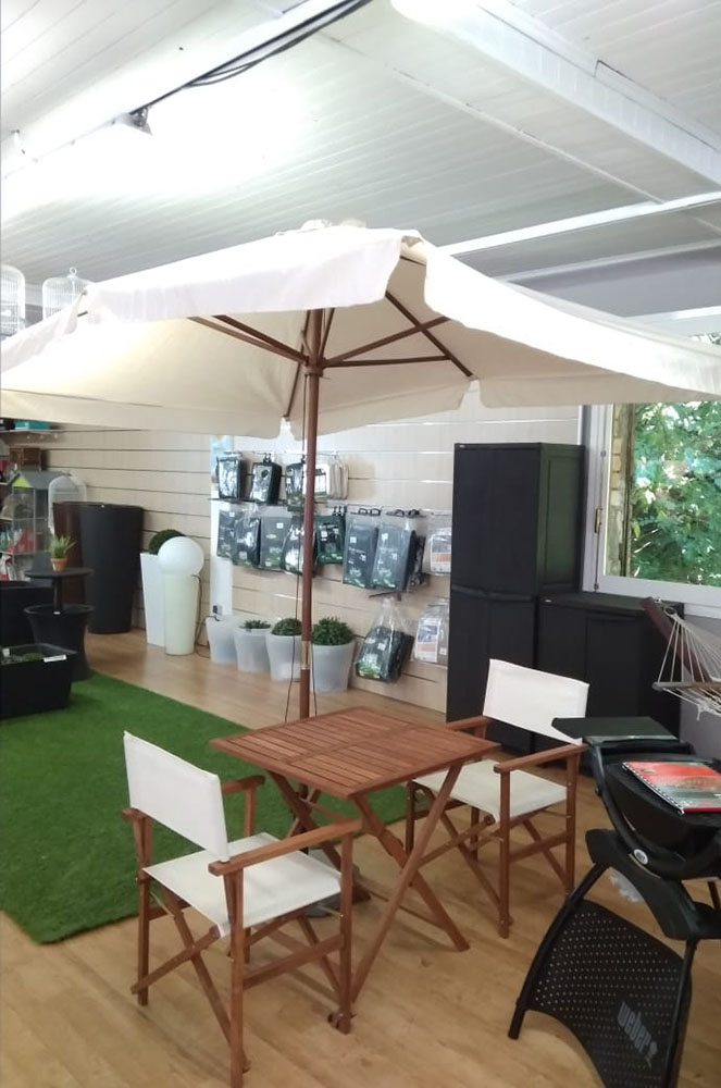 Conjunt de taula i cadires jardí