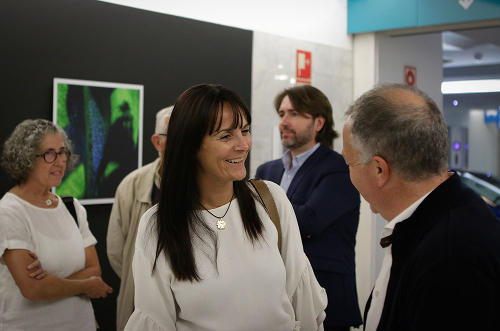 Mònica Bonell a l'exposició de Jaume Riba