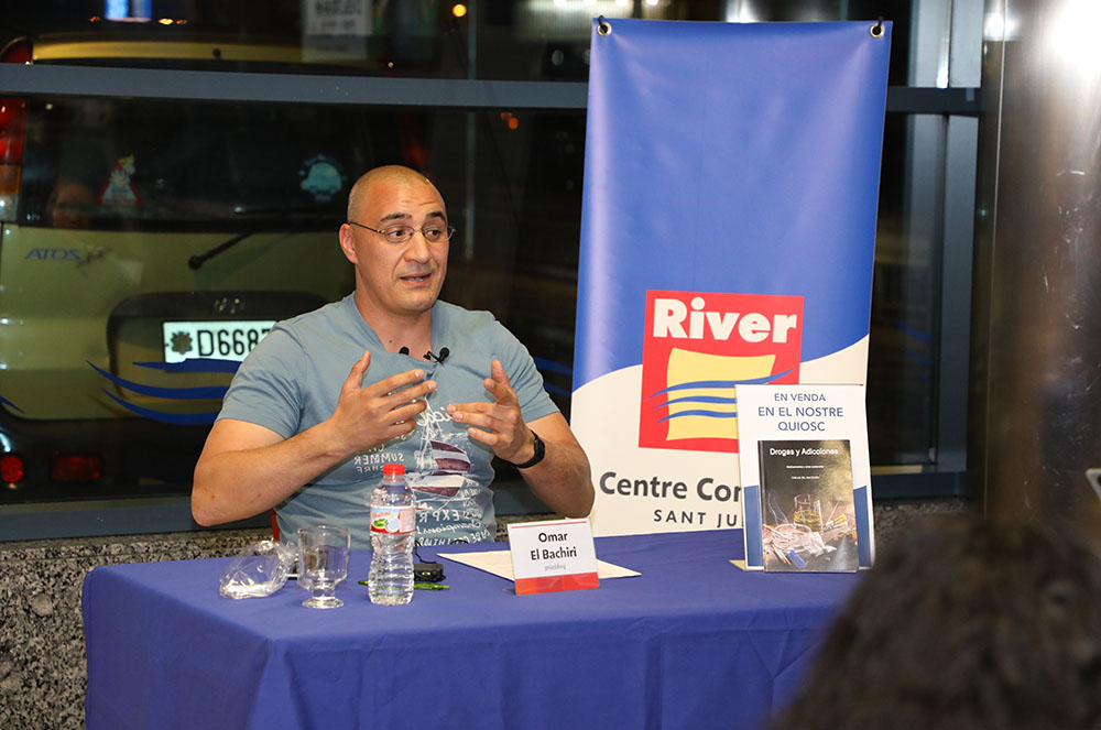 Presentació llibre Omar el Bachiri River Centre Comercial