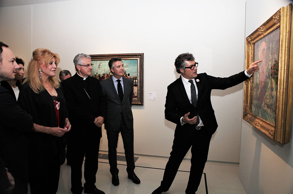 Guillermo Cervera presentant quadres Museu Thyssen