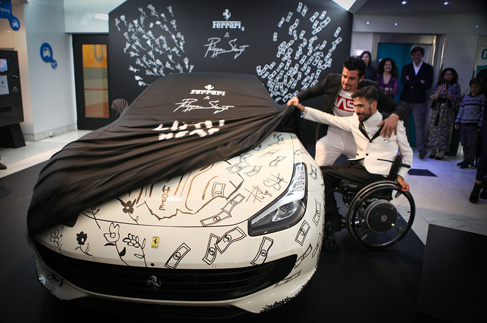 Philippe Shangti amb ferrari