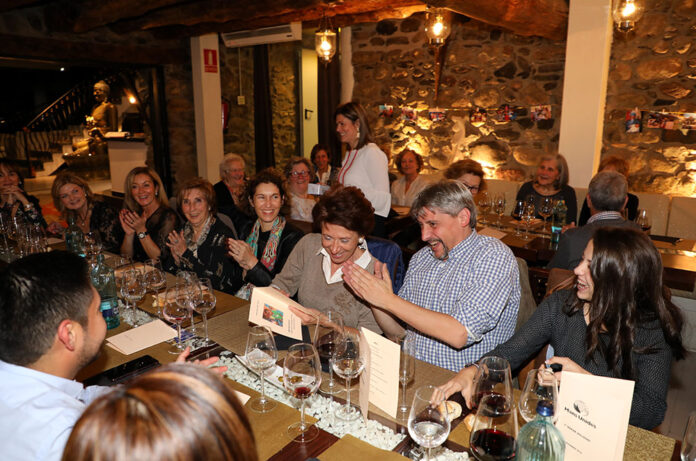 Sopar solidari mans unides al buda gastro