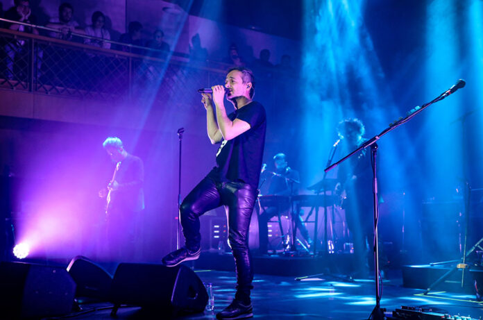 Concert love of lesbian