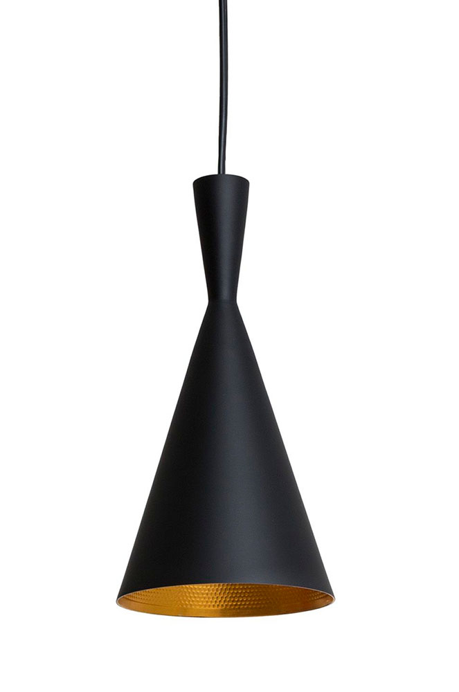 Llum amb detalls colonials