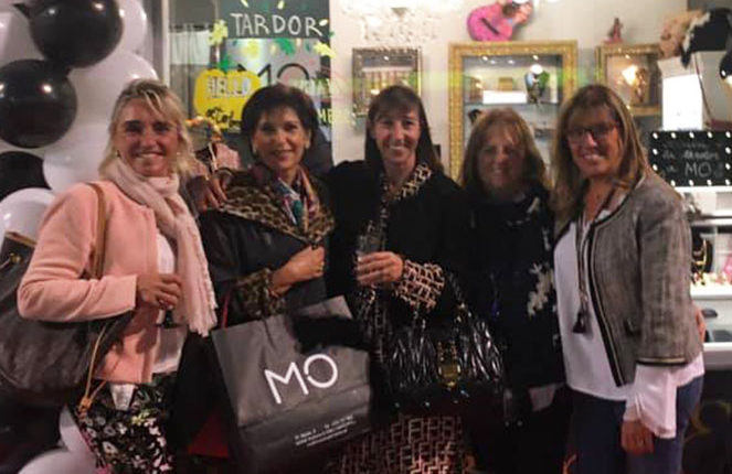 43952393_1929317297114980_8824472379393572864_n