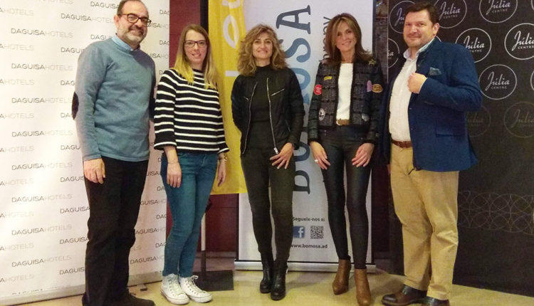 1812YogaKidsSolidari06