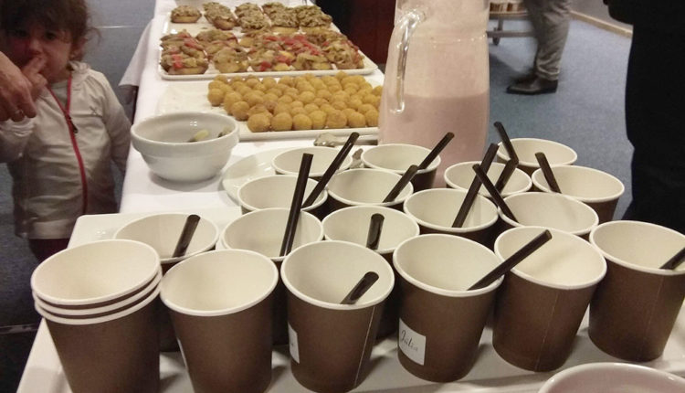 1812YogaKidsSolidari09