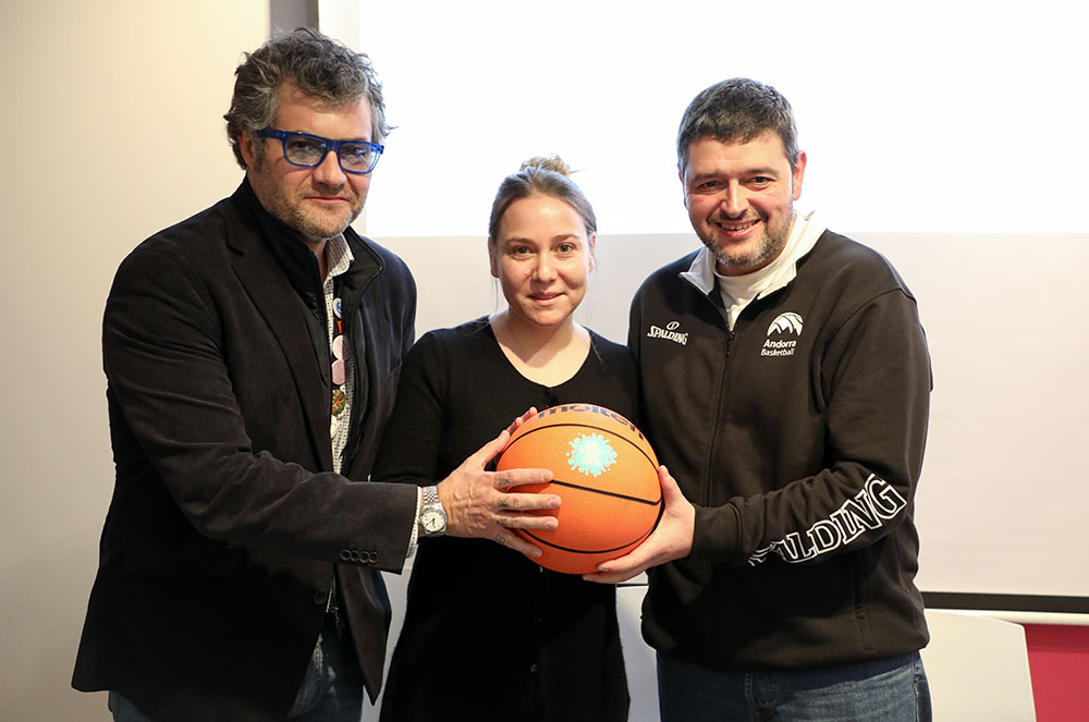Guillermo Cervera, Stefanie Ruano i Jaume Tomàs a la roda de premsa de FIBA FAB