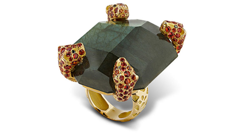 7 ANELL D’OR GROC 18 Q AMB LABRADORITA I GRANATS. PVP 6930€