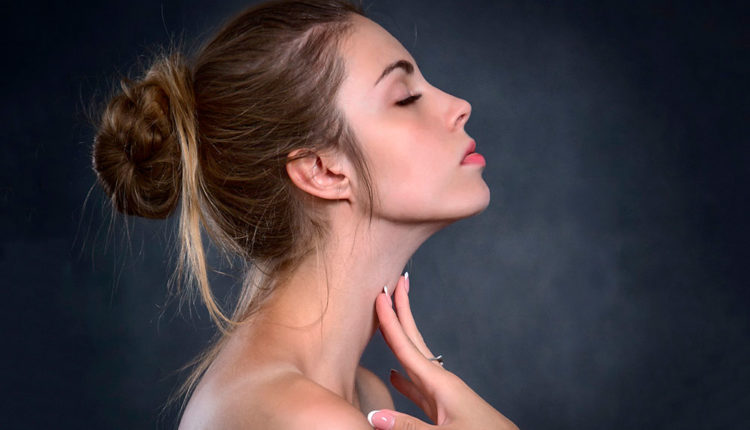 Noia amb pell saludable