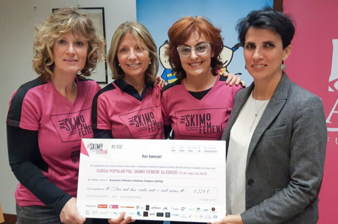 Lliurament del xec a Autea Pal skimo femení 2019