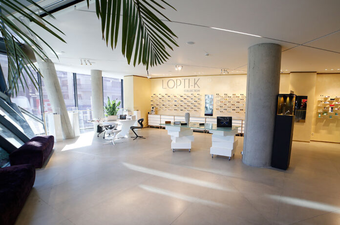 Corner de Lopti-k a The Embassy