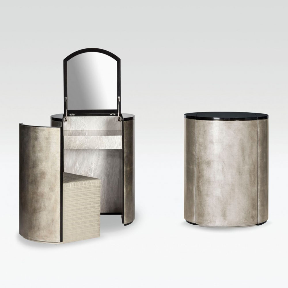 Tocador desplegable ANTOINETTE amb tonalitats dorades. ARMANI CASA