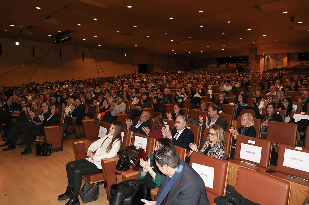 Públic a la 1a Gala Solidària de persones amb discapacitat