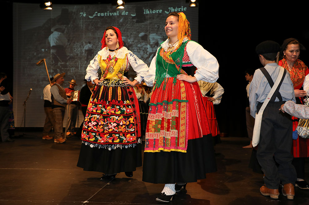 Grup de folklore Casa de Portugal