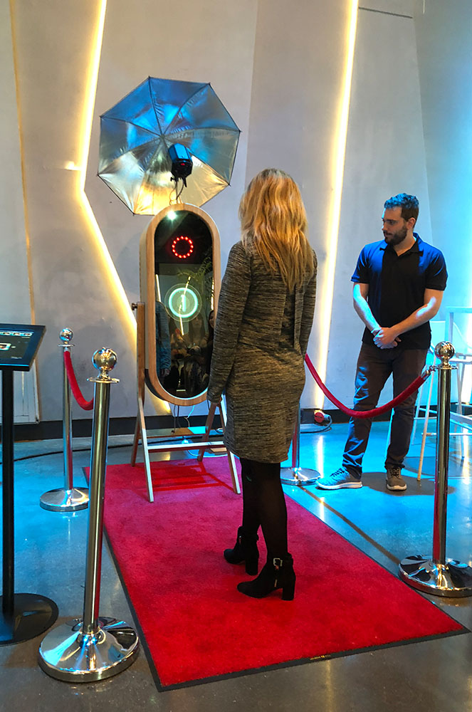 Mirrorland Reinaldo Márquez