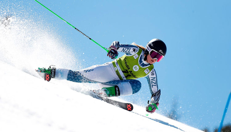 Esquiadora a la Copa del món d’esquí 2019 a Grandvalira
