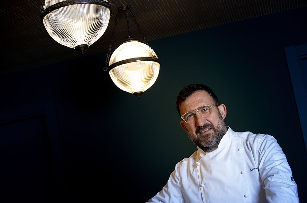 Xef Òscar Manresa de The Embassy