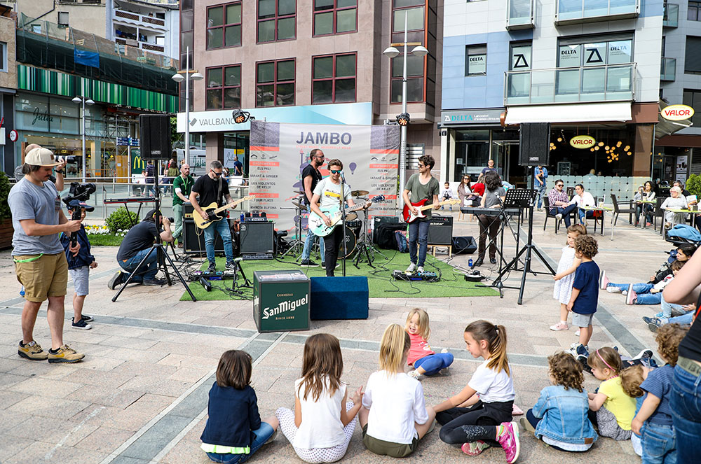 Four Flags al Jambo Street Music