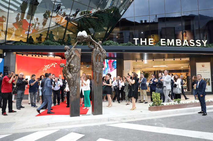 Inauguració Oficial The Embassy