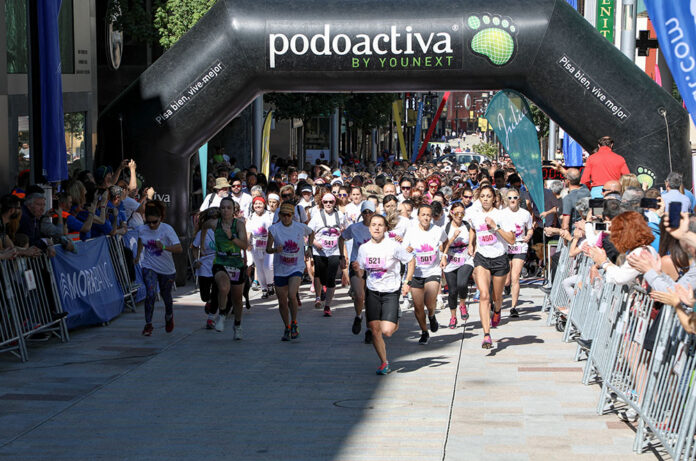 Competidores sortint a la Cursa de la Dona 2019