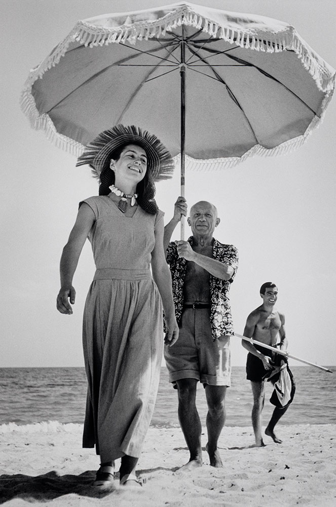 Pablo Picasso amb Françoise Gilot, per Robert Capa