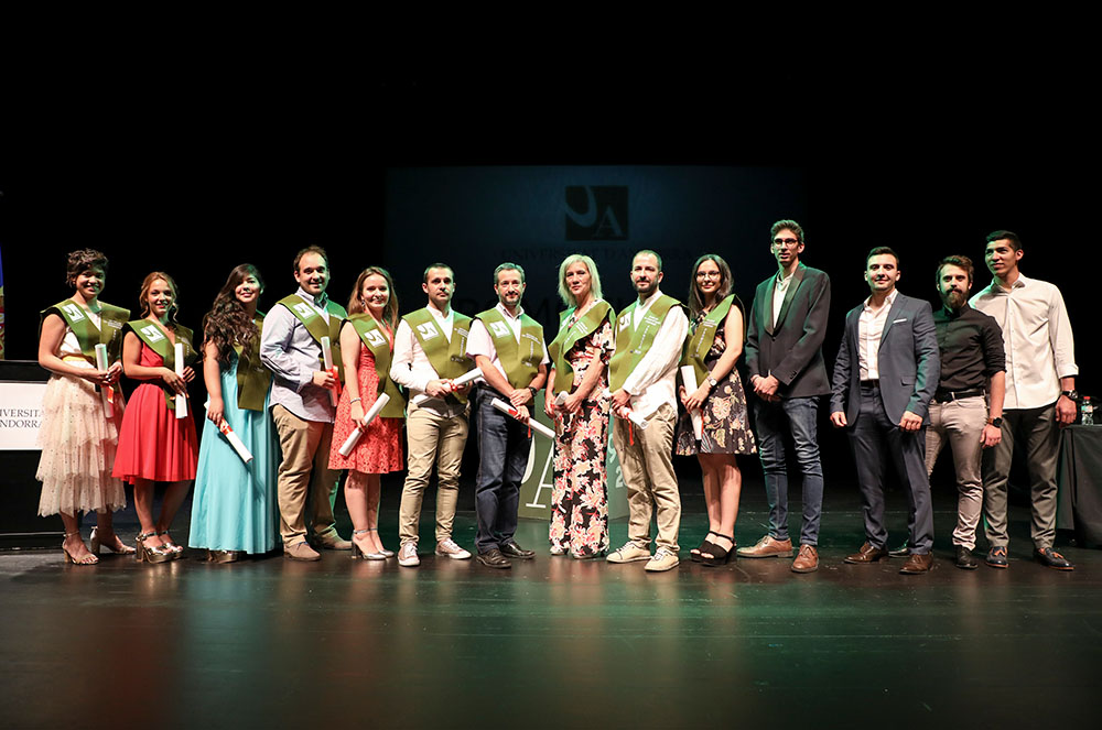 Estudiants d'Administració d'Empreses de la UdA