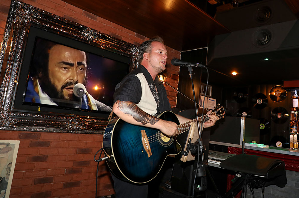 Música de Manel Soriano Tarres a L'Artista Piano Bar