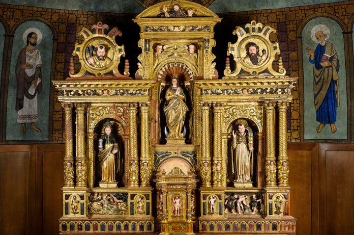 Retaule barroc a l'església Sant Pere Martir