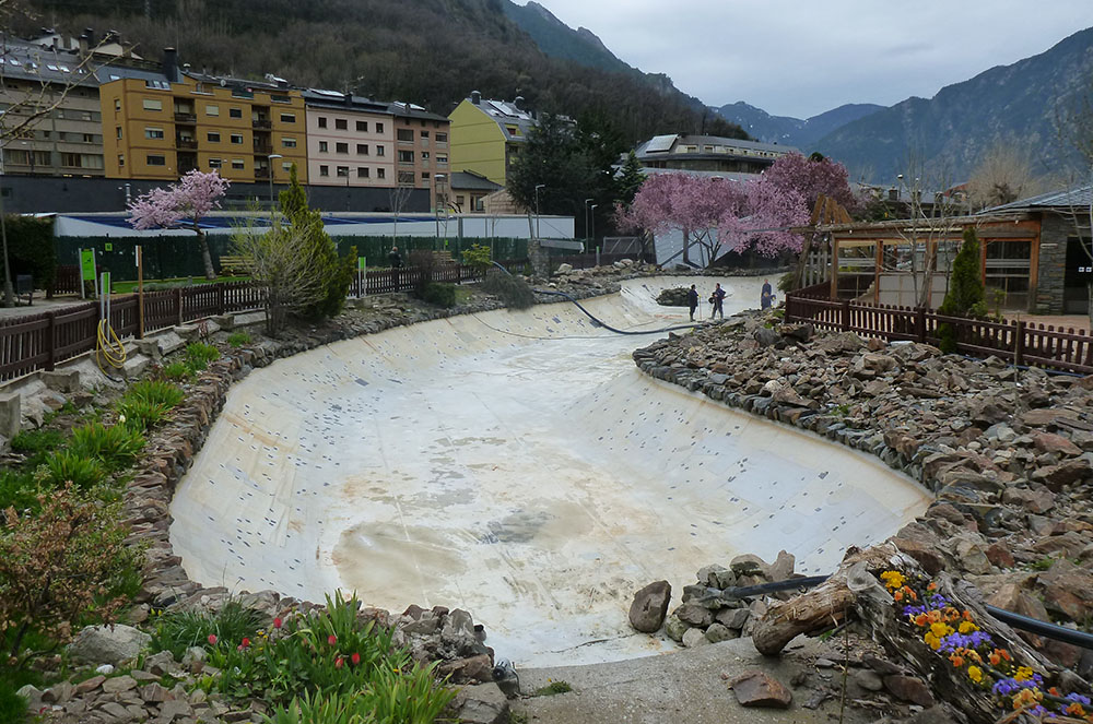 Reforme de la llacuna del parc Central fetes per Ambiotec