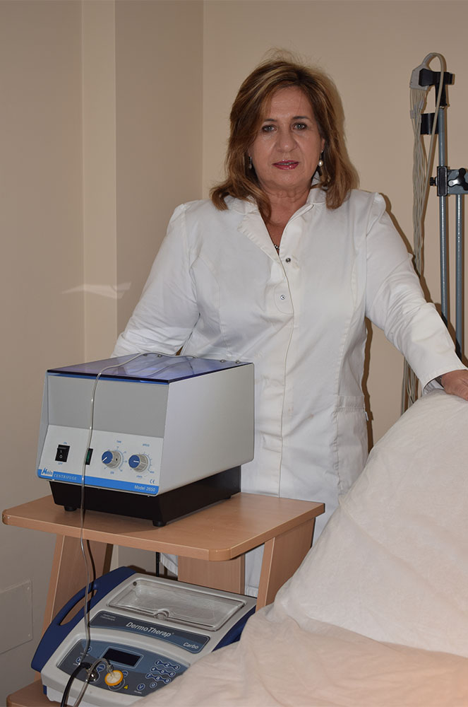 Júlia Martínez-Illescas a la seva consulta