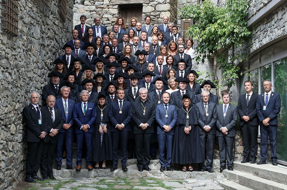 Autoritats i del copríncep Emmanuel Macron a la Casa de la vall