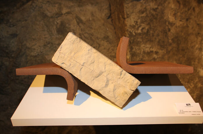 Escultura Ernest Altés al Mama Maria