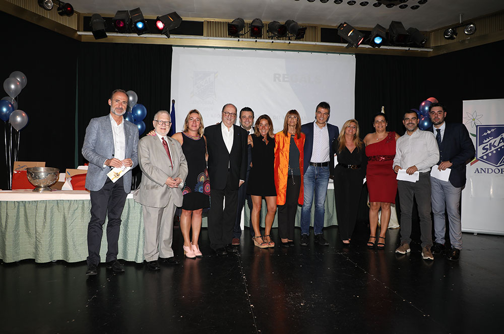 Professionals del Turisme a la gala de l'Skal Club Andorra