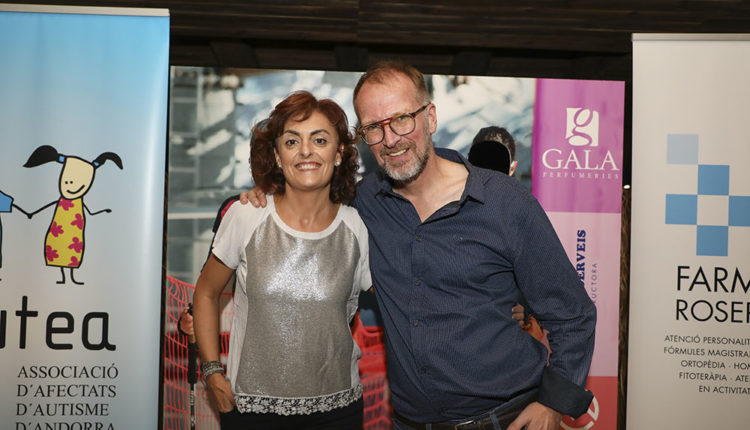 Dona Secret-3C7A7474