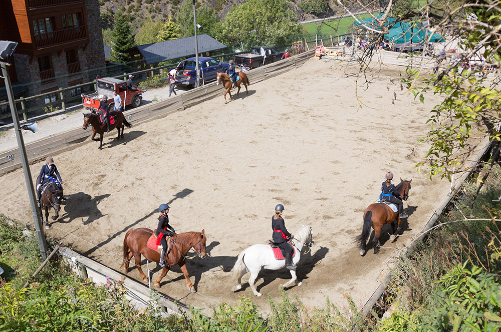 Carrusel de cavalls a Jornada de portes obertes al Club Hípic l'Aldosa