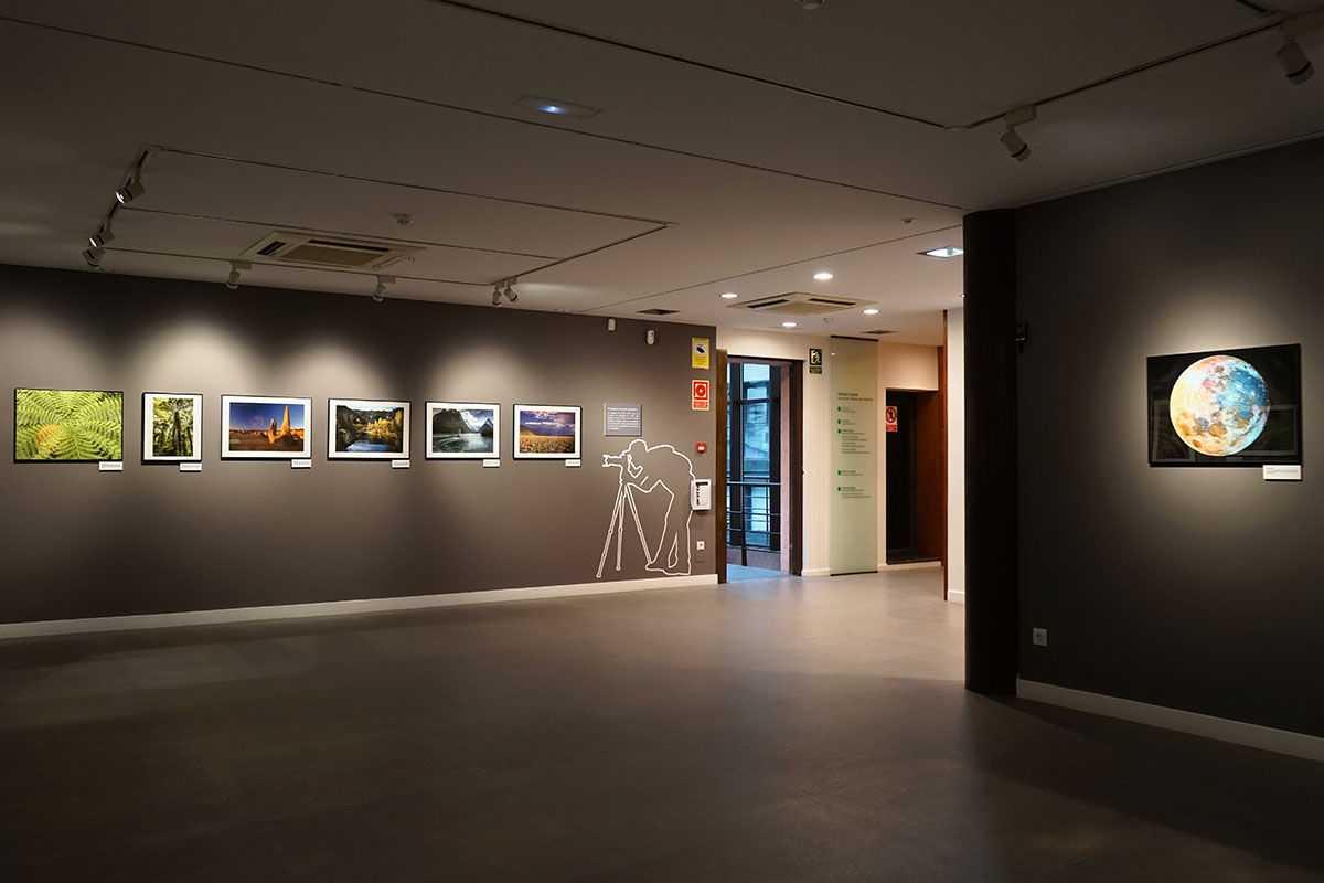 Sala d'exposicions Exposició fotografia científica Museu del Tabac