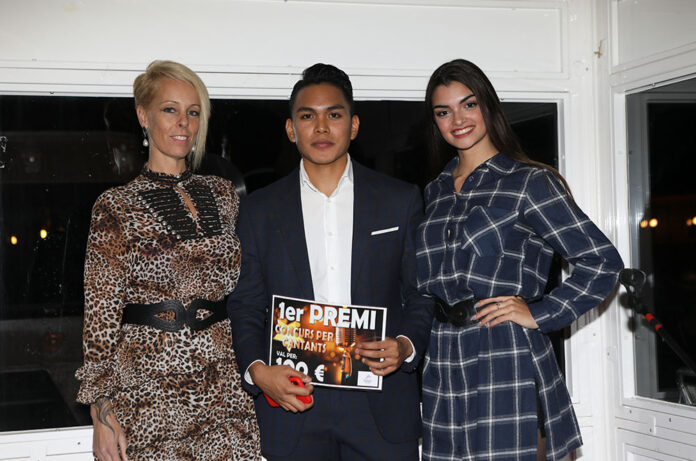Perry Solomon Guanyador Concurs de Cant Moda y Arte