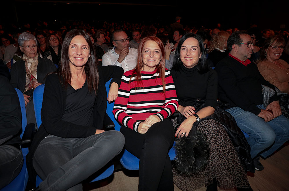 Noies al concert de Luz Casal a Andorra
