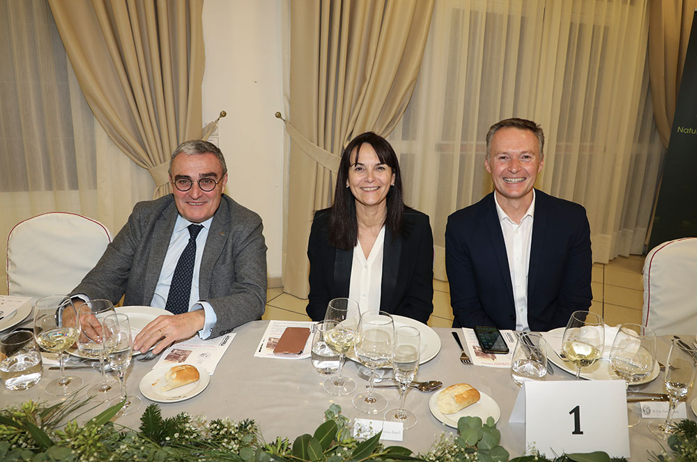 Angel Ros, Mònica Bonell i Ferran Costa a la Nit Literària