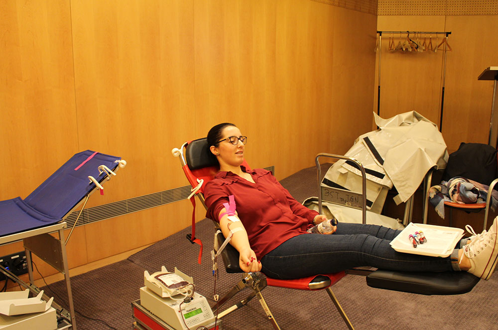 Donació de Sang amb la creu Roja